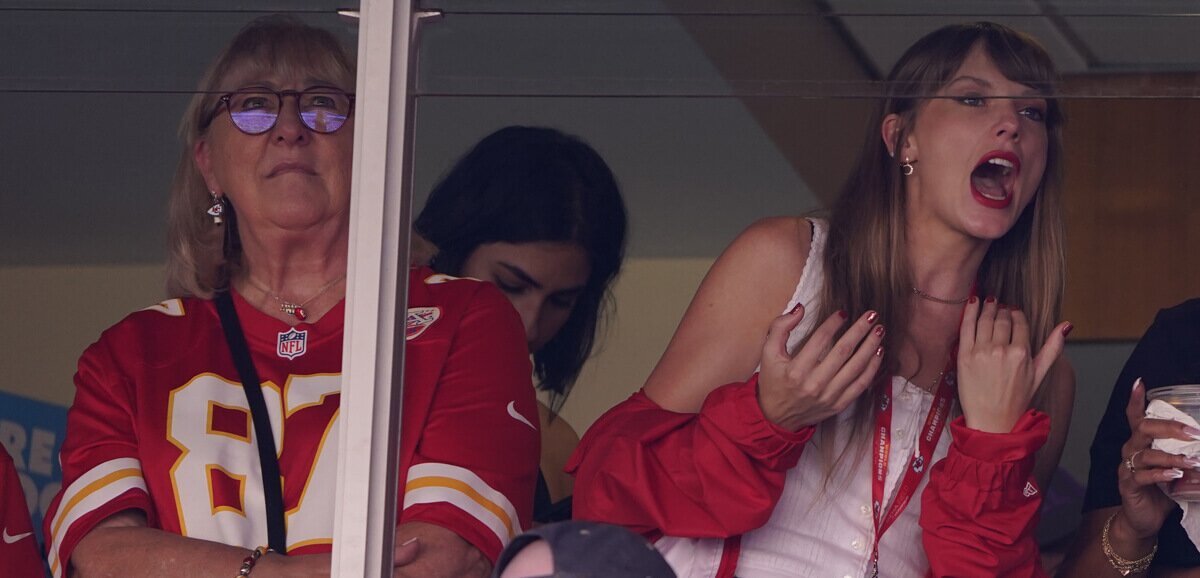 Travis Kelce's game, Taylor Swift's attendance: betting odds