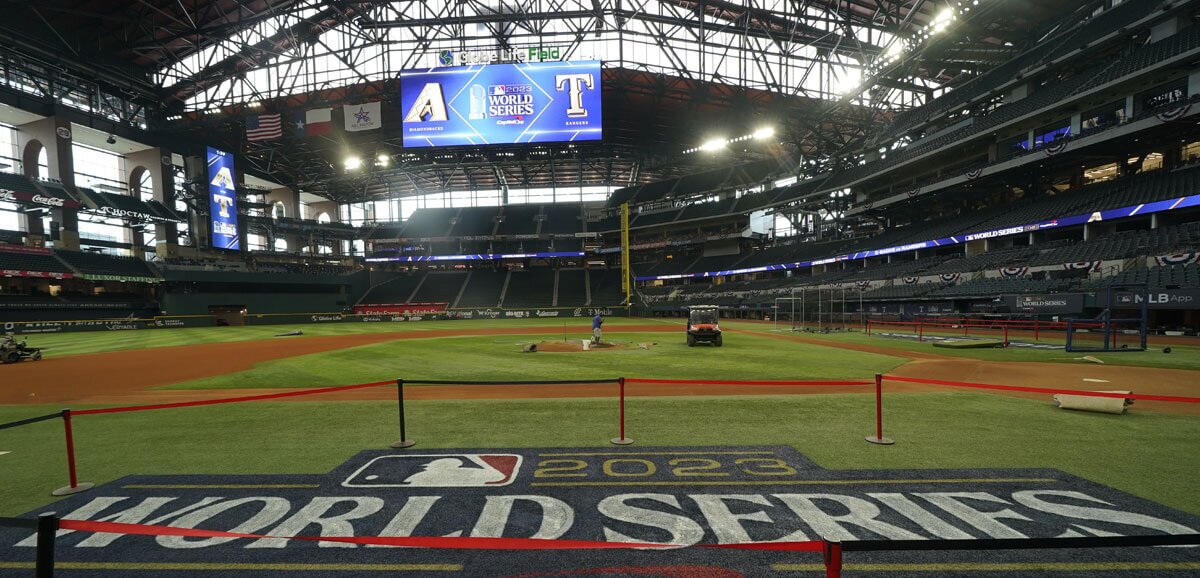 SportsCenter - 14 years ago, Luis Gonzalez singled off Mariano Rivera to  win Game 7 of MLB's World Series for the Arizona Diamondbacks.