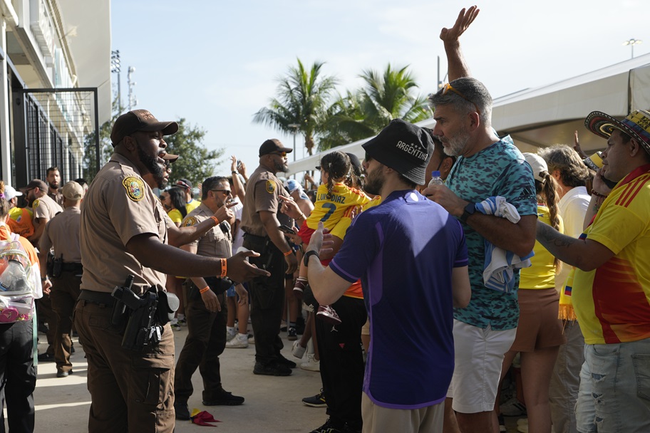 Security Breaks Down at Copa America Final, Kickoff Delayed Over 80 Minutes