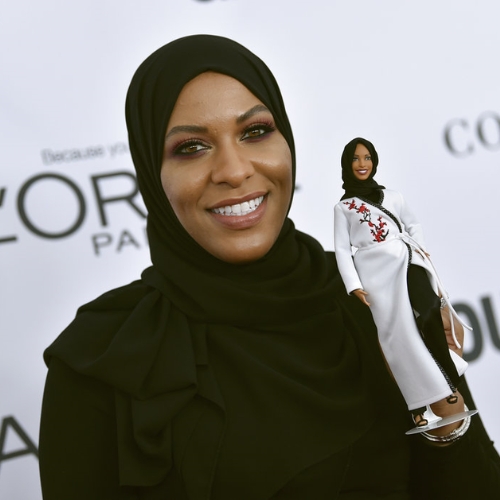 Ibtihaj_Muhammad_Galmour_Women_of_the_Year_Awards[1]