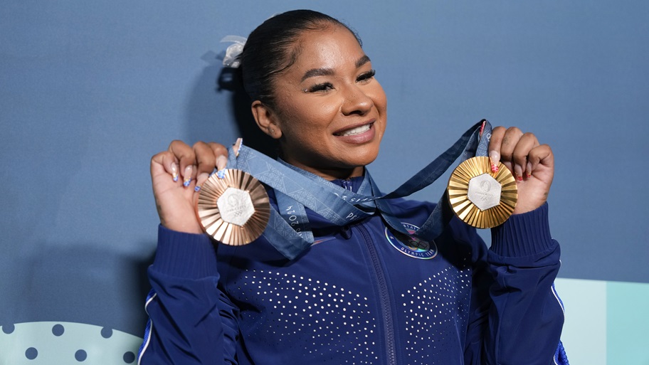 IOC Ruling Stands, Chiles Must Return Gymnastics Bronze Medal