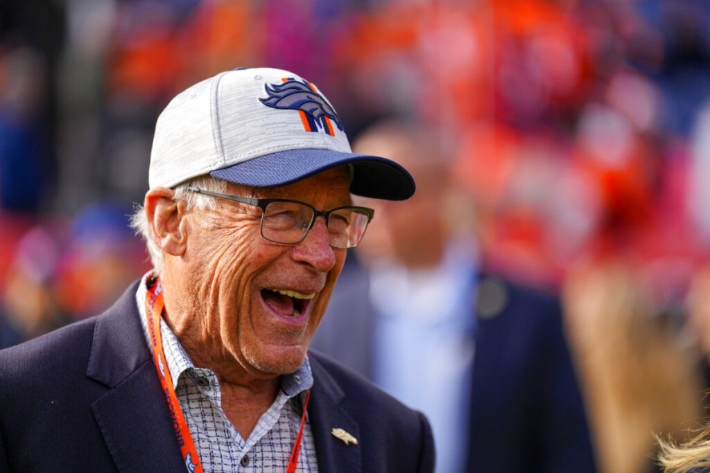 Counting Down the NFL’s 10 Richest Owners