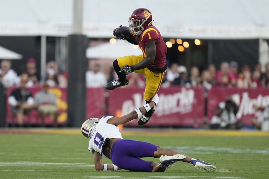 USC’s Branch Brothers First to Sign NIL College Football Deal with Jordan Brand