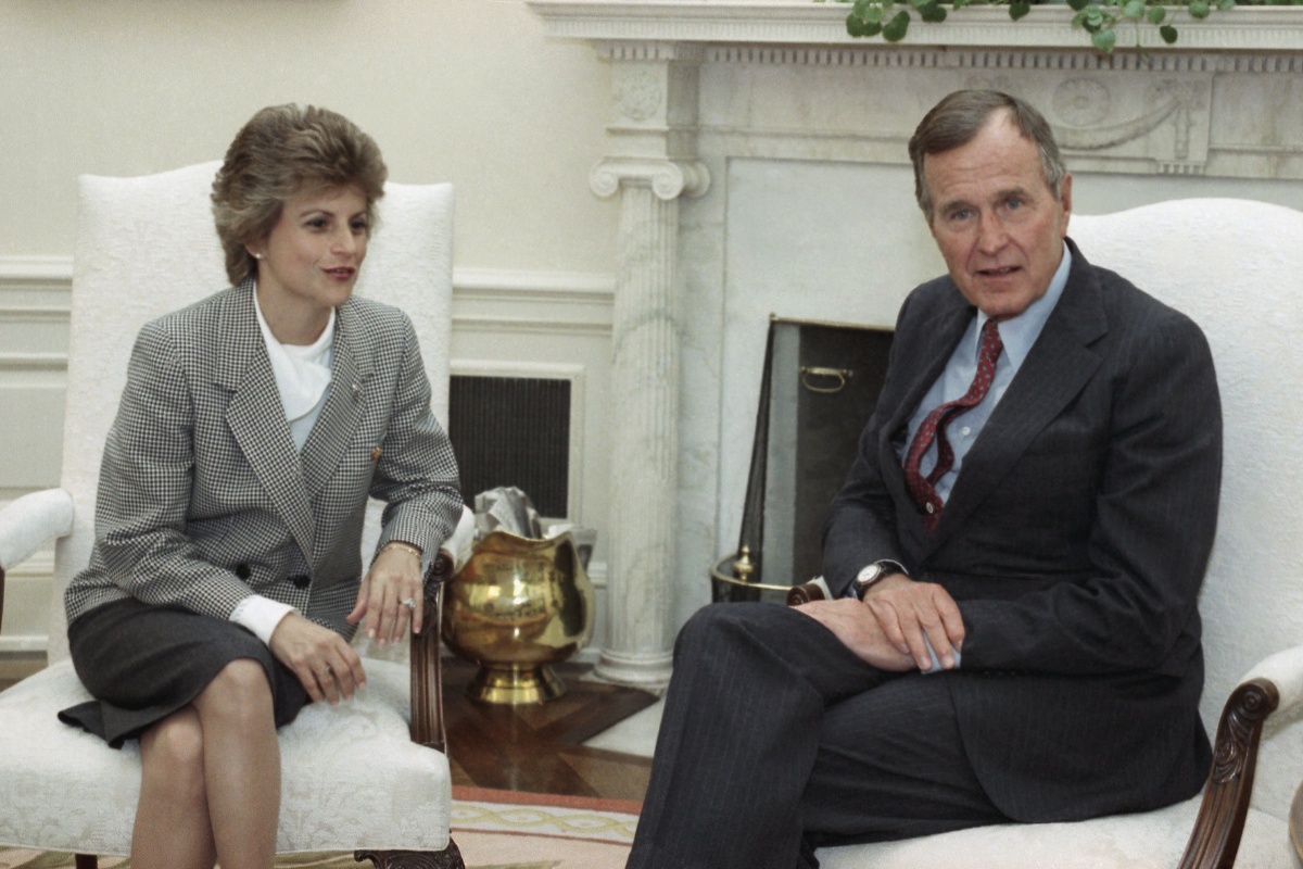 Ileana Ros-Lehtinen speaking with President George Bush in the Oval Office, September 7, 1989.