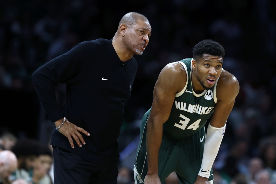 Giannis Trade Rumors Heating Up Due to Bucks’ Slow Start